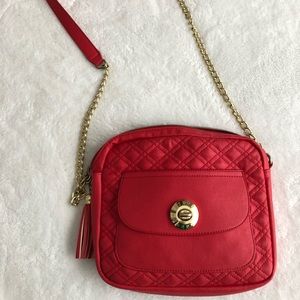 I no longer use this purse but it’s an awesome bag